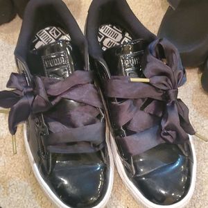 Puma patent leather bow sneakers